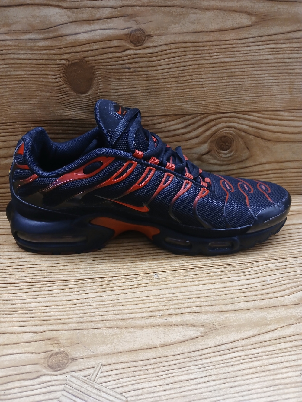 Nike Air Max TN Red/Black Trainer And Running Men's Sneakers